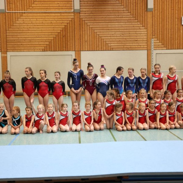 Starker Saisonstart der Turnerinnen