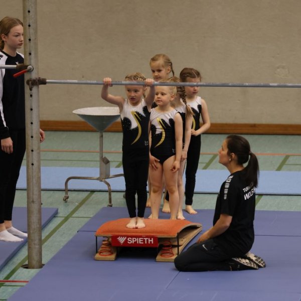 Starker Saisonstart der Turnerinnen