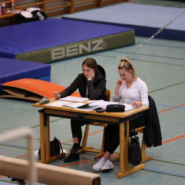 Starker Saisonstart der Turnerinnen