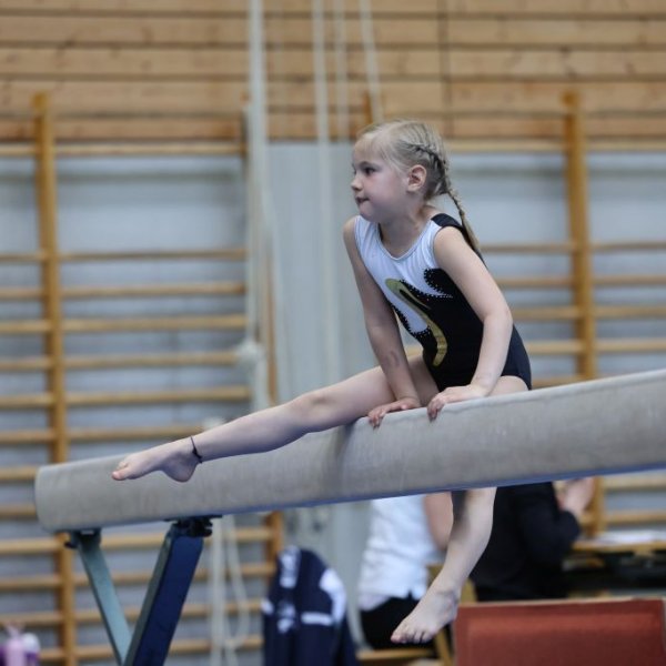 Starker Saisonstart der Turnerinnen