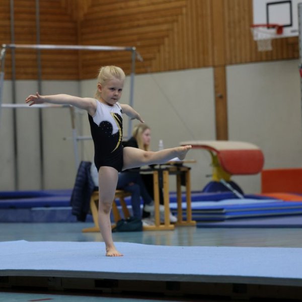 Starker Saisonstart der Turnerinnen