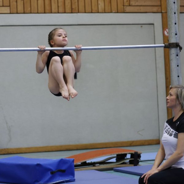 Starker Saisonstart der Turnerinnen