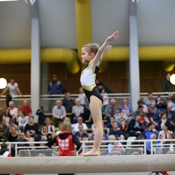 Starker Saisonstart der Turnerinnen