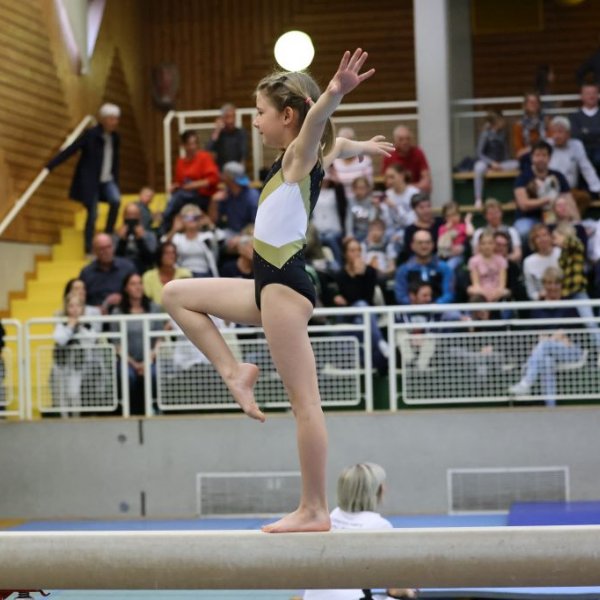Starker Saisonstart der Turnerinnen
