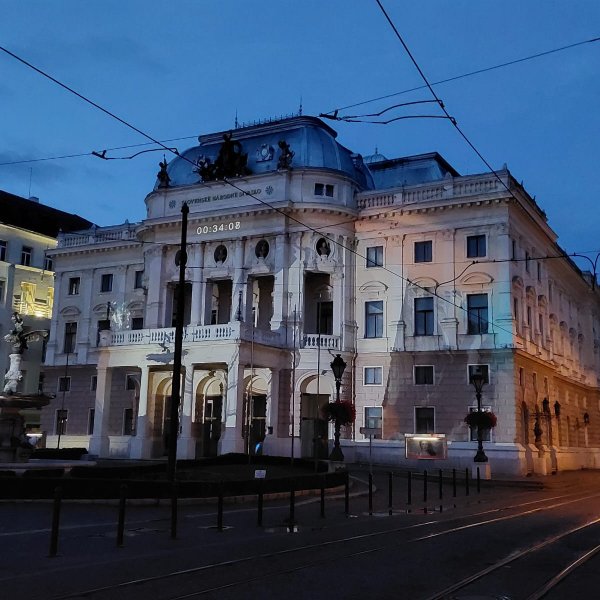 Internationaler Wettkampf für die Turnerinnen
