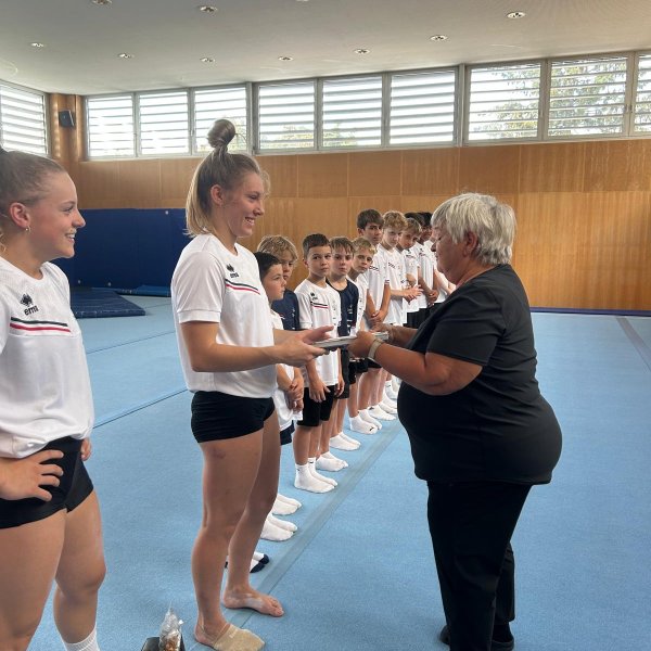 Ehrungen und Sportschnuppern im Kunstturnen beim Turnsport Vorarlberg