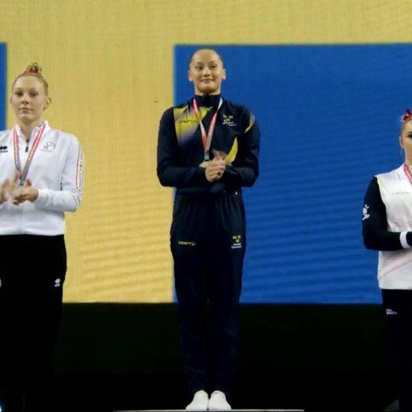 Silber und 2x Bronze für Leni Bohle beim Ungarn-Turnweltcup