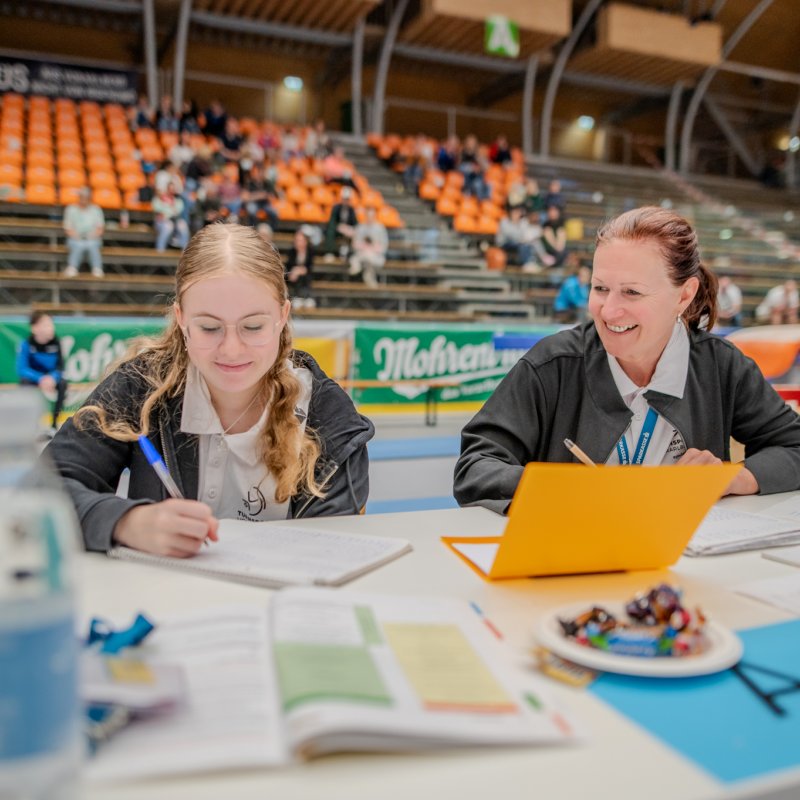 Wertungsrichter*innen-Kurse und -Prüfungen Turn10® 2025+