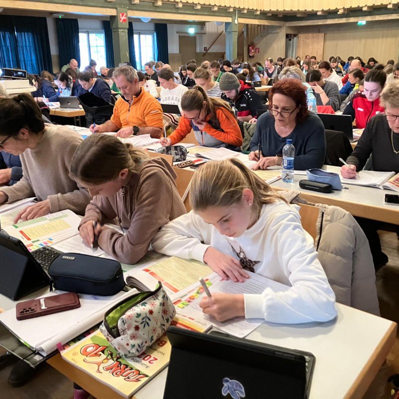 125 neue Turn10® 2025+ Wertungsrichter*innen in Vorarlberg